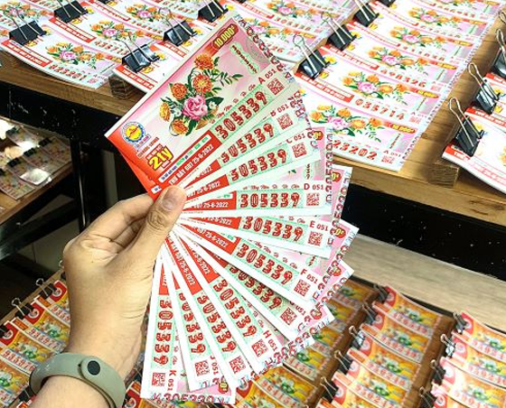 Vé số kiến thiết miền Nam là tấm vé may mắn